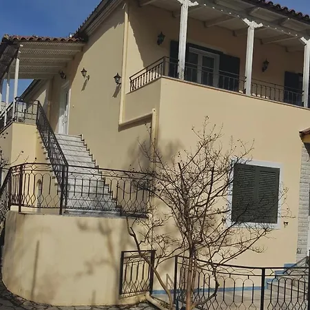 Family Vacation Apartmán Gjirokastër